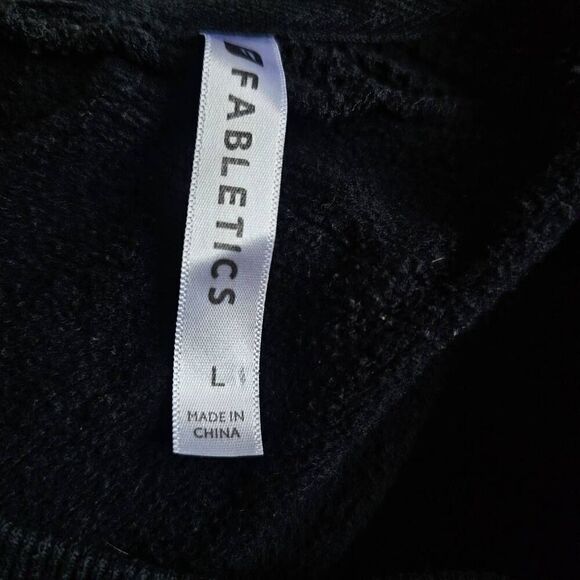 Fabletics womens Sz L black net style workout sweatshirt - Picture 7 of 8